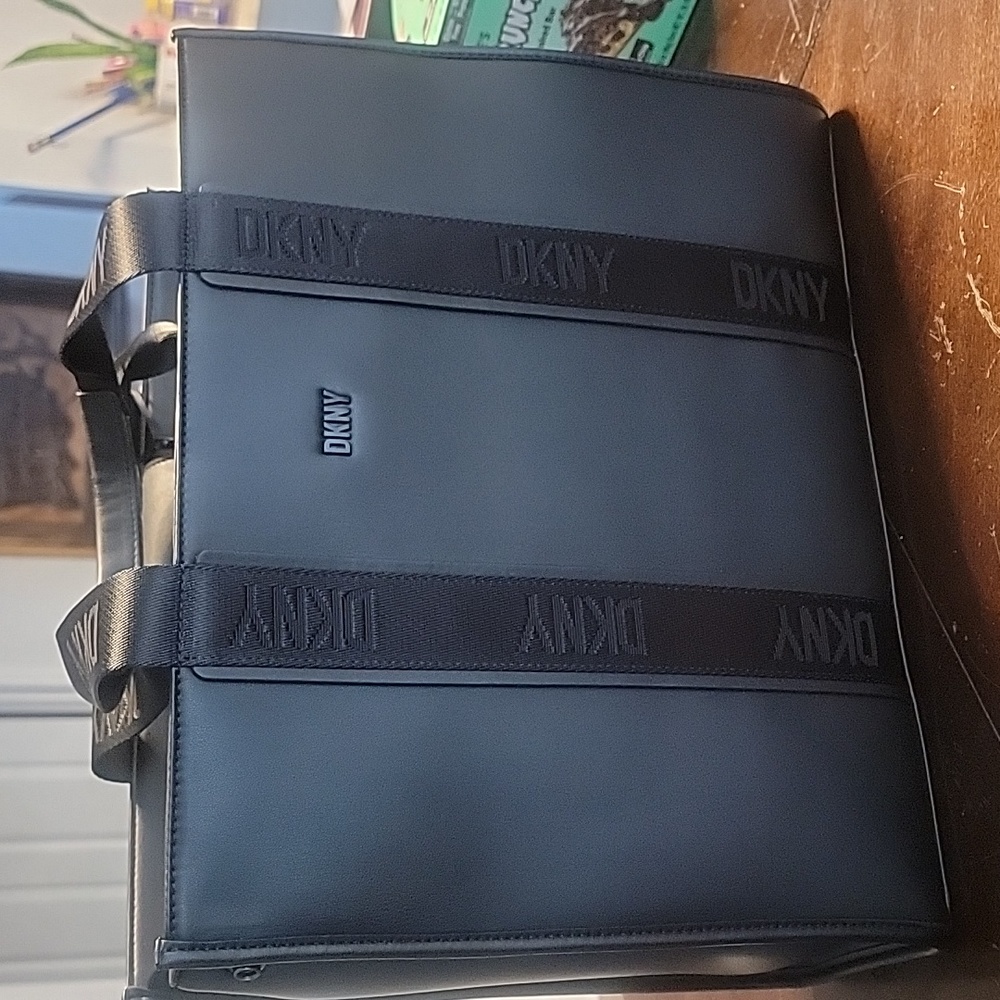 DKNY CASSIE LG TOTE